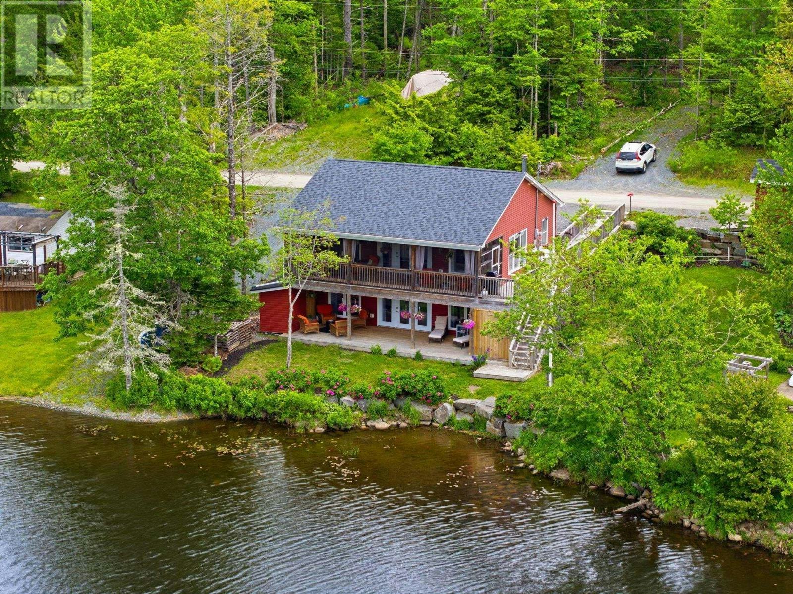 49 Cove Road, East Uniacke, NS, B0N 1Z0