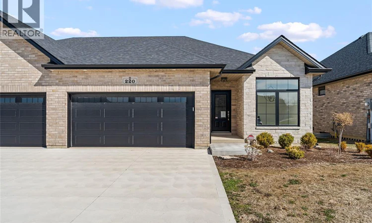 220 Mclellan Avenue