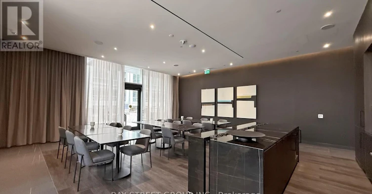 2312-11 Yorkville Avenue, Toronto, ON, M4W 1L2 - 45