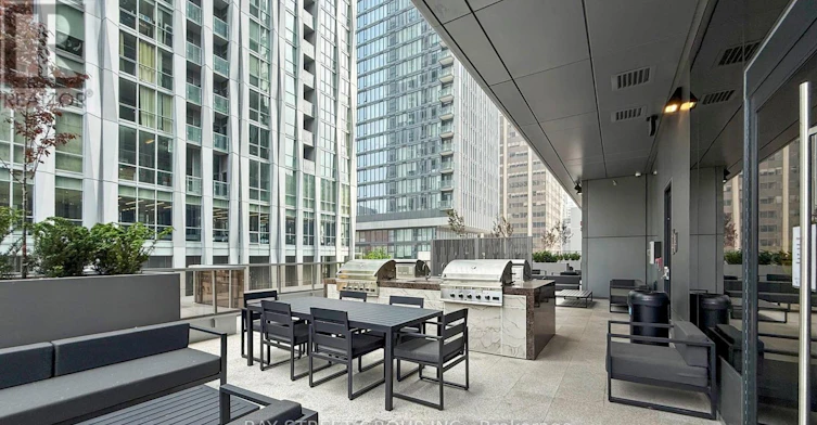 2312-11 Yorkville Avenue, Toronto, ON, M4W 1L2 - 48