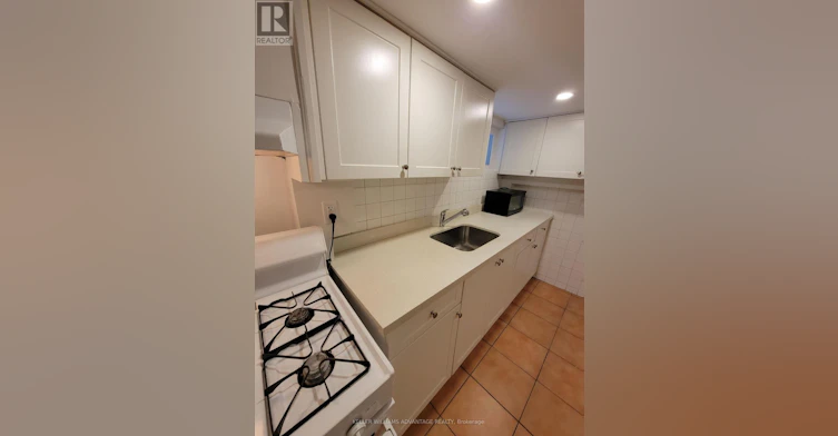 BASEMENT-190 Lauder Avenue, Toronto, ON, M6E 3H4 - 7