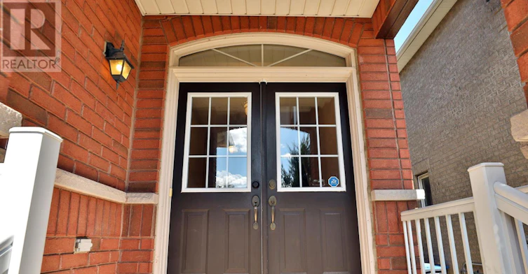 3877 Stardust Drive, Mississauga, ON, L5M 7Z9 - 4