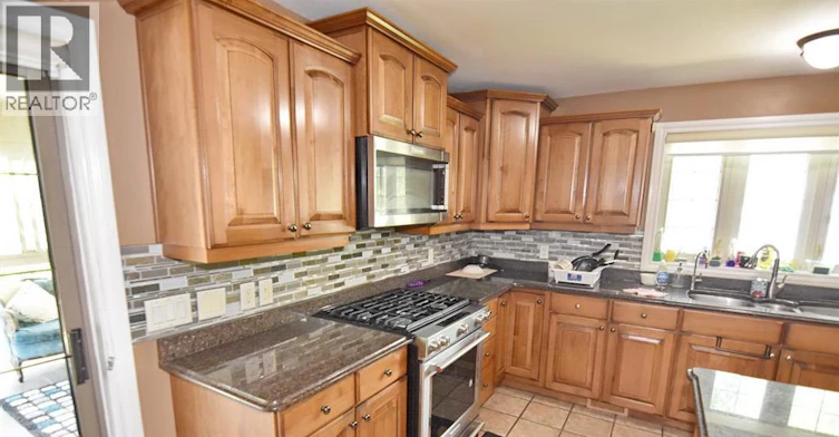 UPPER-4305 Casgrain, Windsor, ON, N9G 2A9 - 21