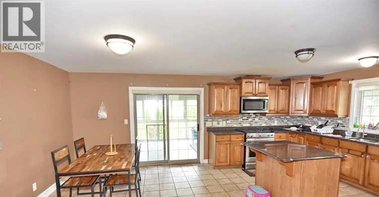 UPPER-4305 Casgrain, Windsor, ON, N9G 2A9 - 18