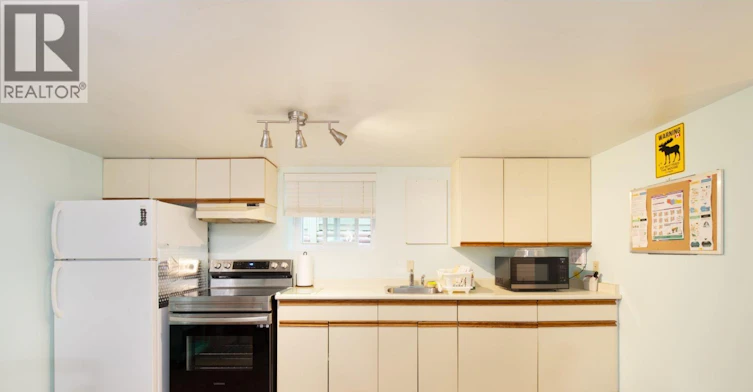 BSMT-8290 Montcalm Street, Vancouver, BC, V6P 4P5 - 3