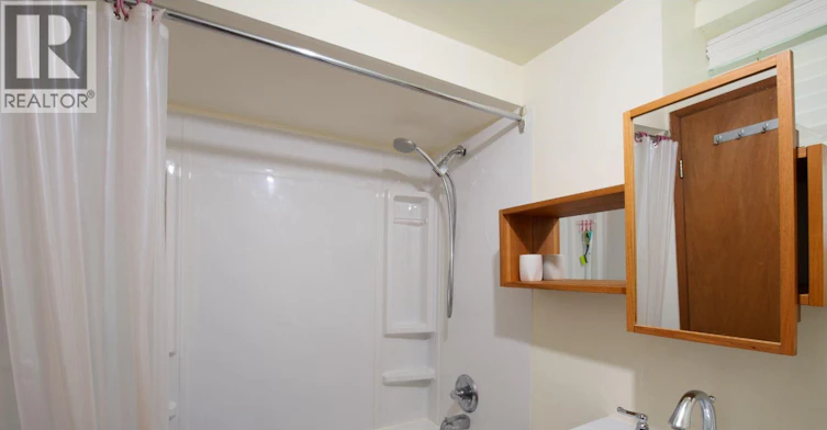 BSMT-8290 Montcalm Street, Vancouver, BC, V6P 4P5 - 10