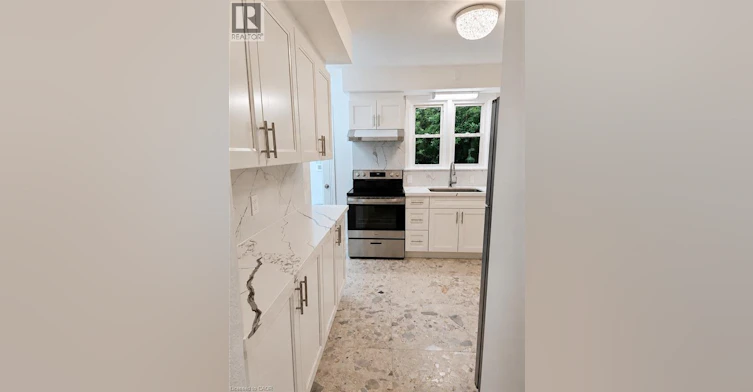 128 Oxford Street, Kitchener, ON, N2H 4R9 - 10