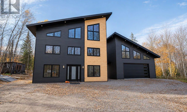 24 Sun Valley Way