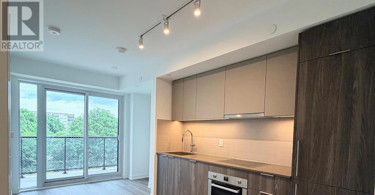 410-15 David Salomon Drive, Toronto, ON, M3C 0T2 - 14