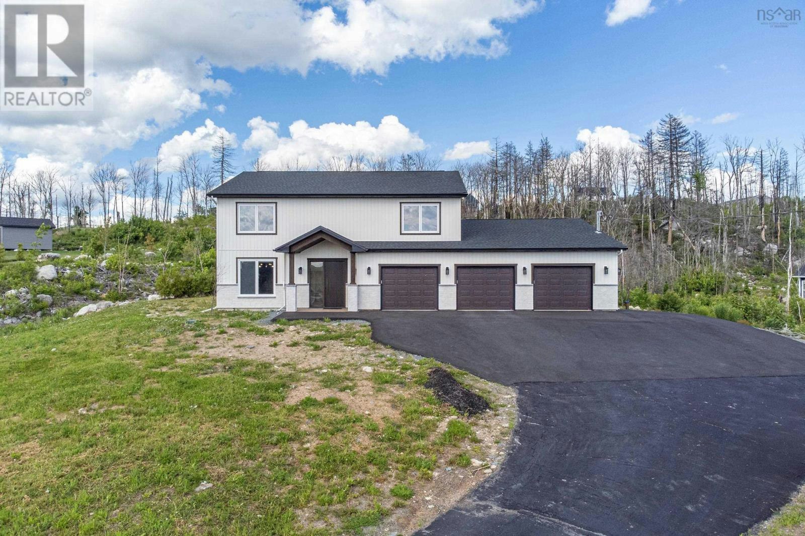 195 Carmel Crescent, Hammonds Plains, NS, B3Z 1N8