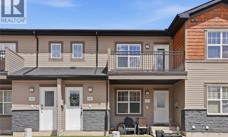 508-1015 Patrick Crescent