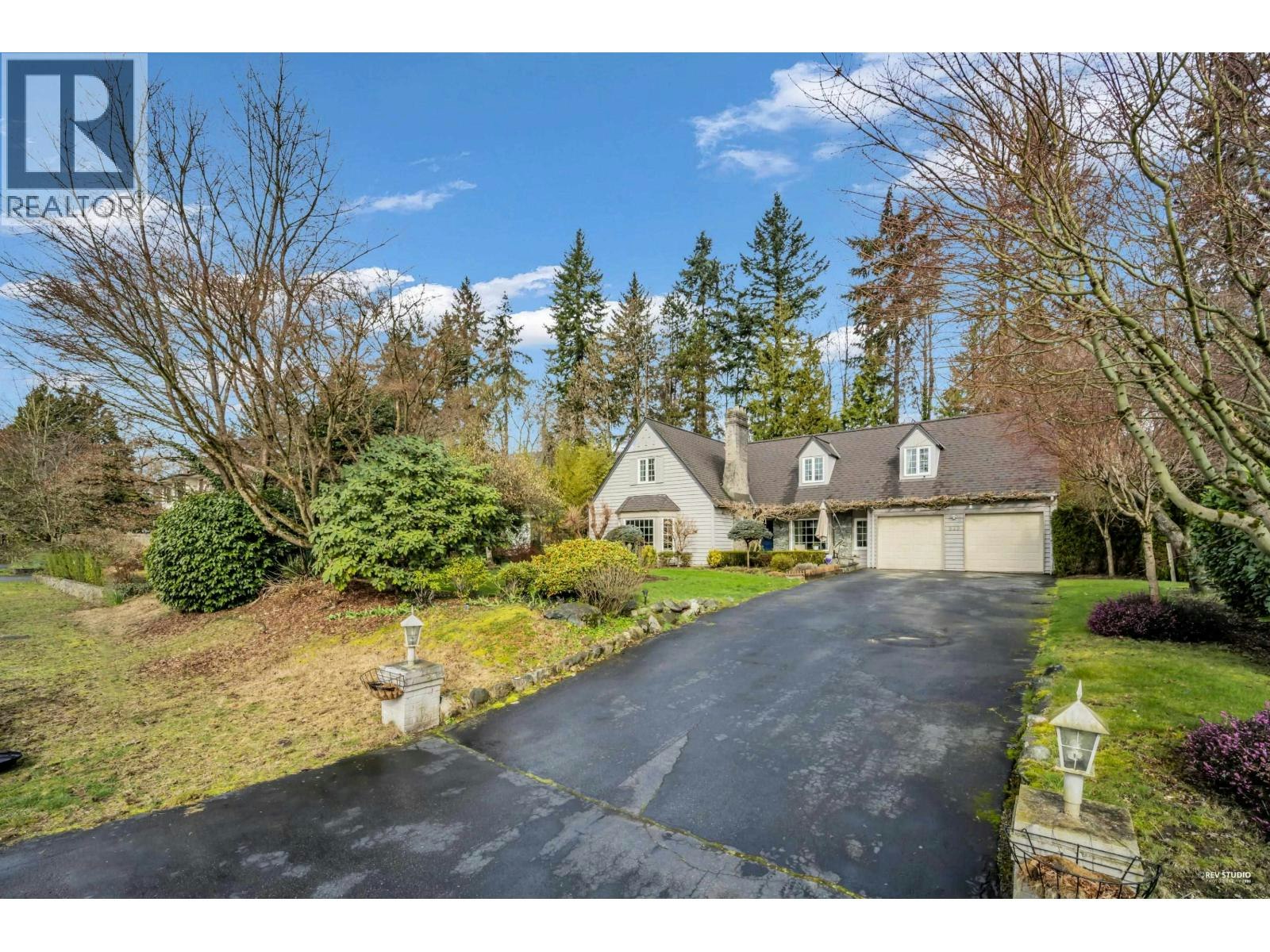 539 Newcroft Place, West Vancouver, BC, V7T 1W9