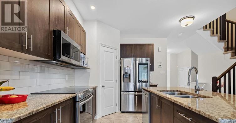 111 Eric Maloney Way, Ottawa, ON, K1T 0R2 - 10