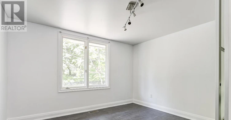 10 Cedar Road, Ottawa, ON, K1J 6L4 - 23