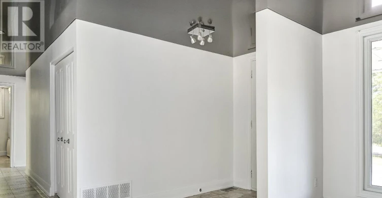 10 Cedar Road, Ottawa, ON, K1J 6L4 - 7