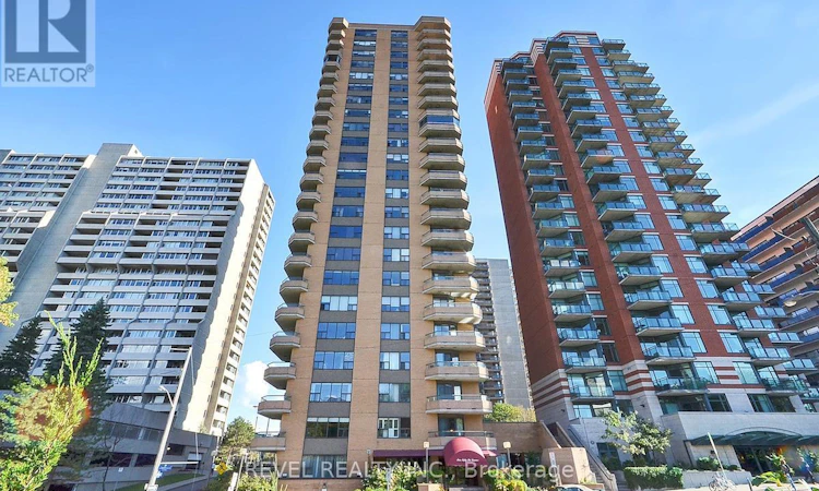 2101-556 Laurier Avenue W