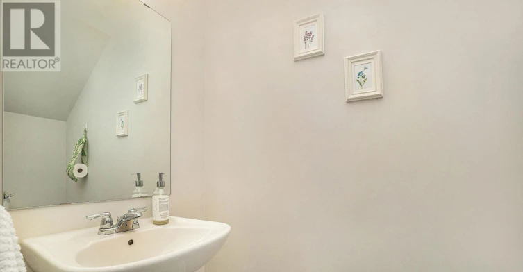 112 Walleye Private, Ottawa, ON, K2J 6L3 - 7