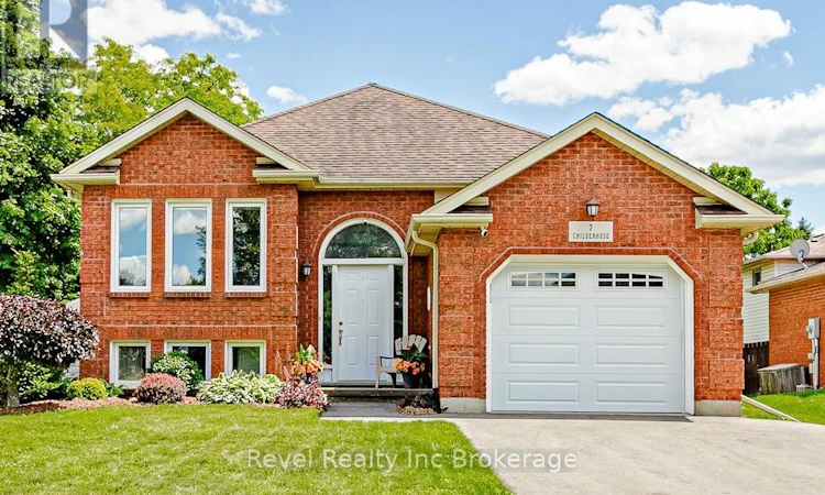 7 Childerhose Crescent