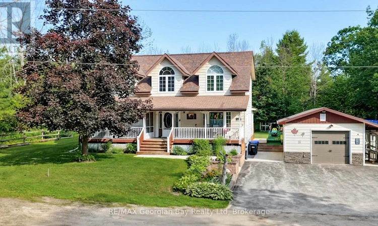 4 Moore Avenue