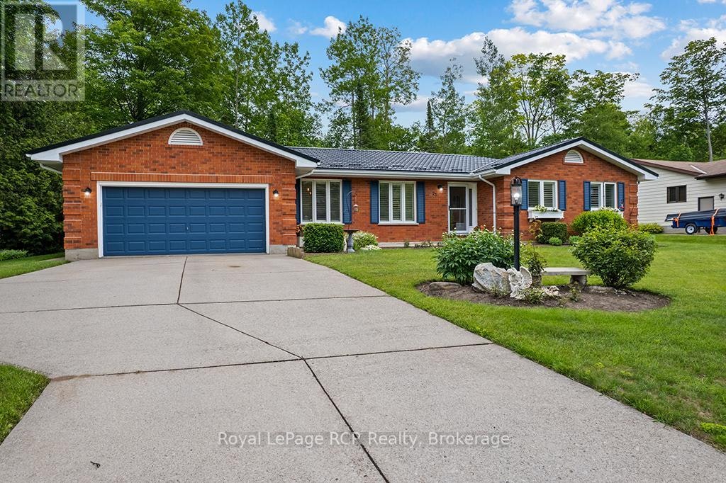 25 Graham Crescent N, South Bruce Peninsula, ON, N0H 2G0
