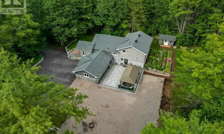 17 Hunter Drive