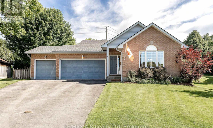 6 Meadowridge Court
