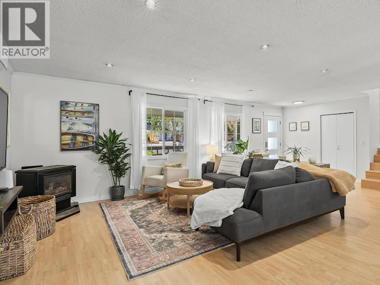 1650 S Hollywood Road, Kelowna, BC, V1X 4P3 - 6
