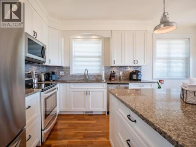 5423 Hemlock Street - 5