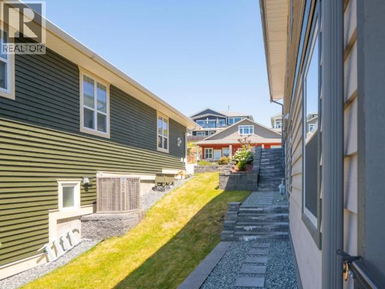 5423 Hemlock Street, Powell River, BC, V8A 0T7 - 57