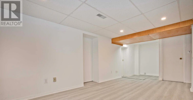 247 Parkview Avenue, Toronto, ON, M2N 3Z2 - 25