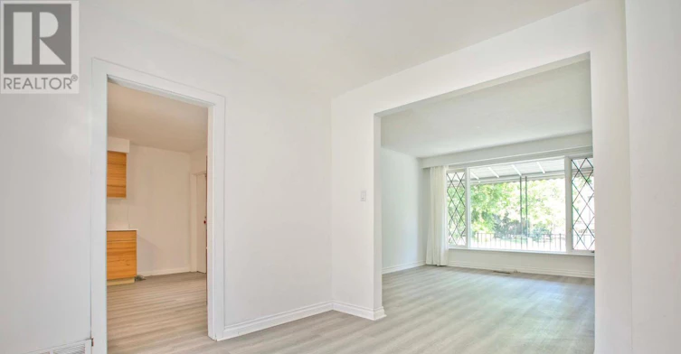 247 Parkview Avenue, Toronto, ON, M2N 3Z2 - 7