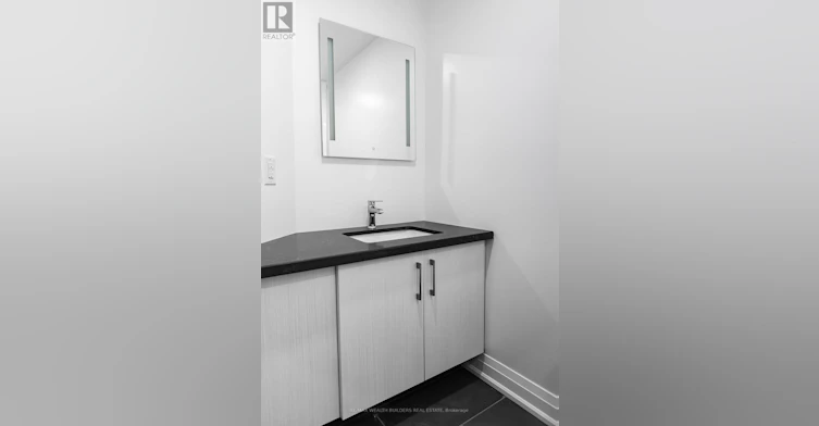 7-207 Jarvis Street, Toronto, ON, M5J 2C1 - 4