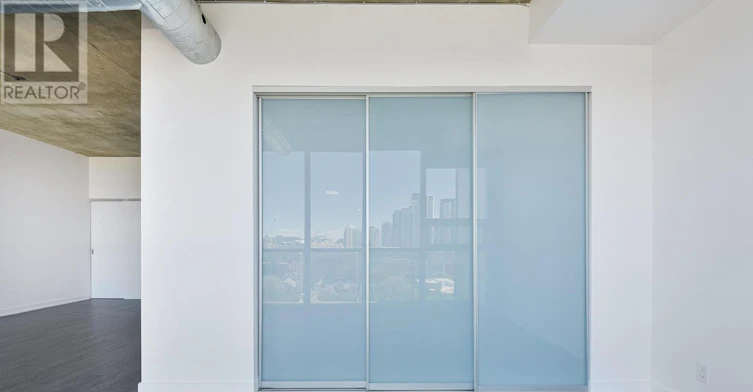 1002-60 Bathurst Street, Toronto, ON, M5V 2P4 - 14