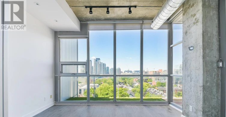 1002-60 Bathurst Street, Toronto, ON, M5V 2P4 - 11
