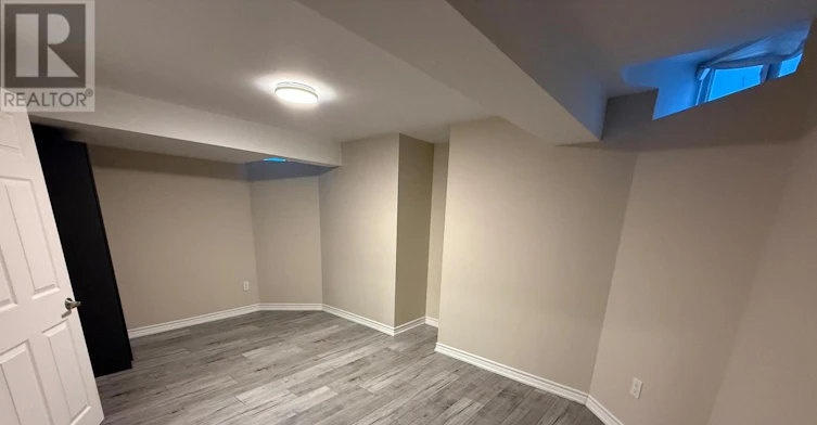 7 Redmond Drive, Ajax, ON, L1S 5R7 - 12