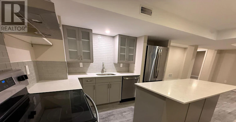 7 Redmond Drive, Ajax, ON, L1S 5R7 - 2