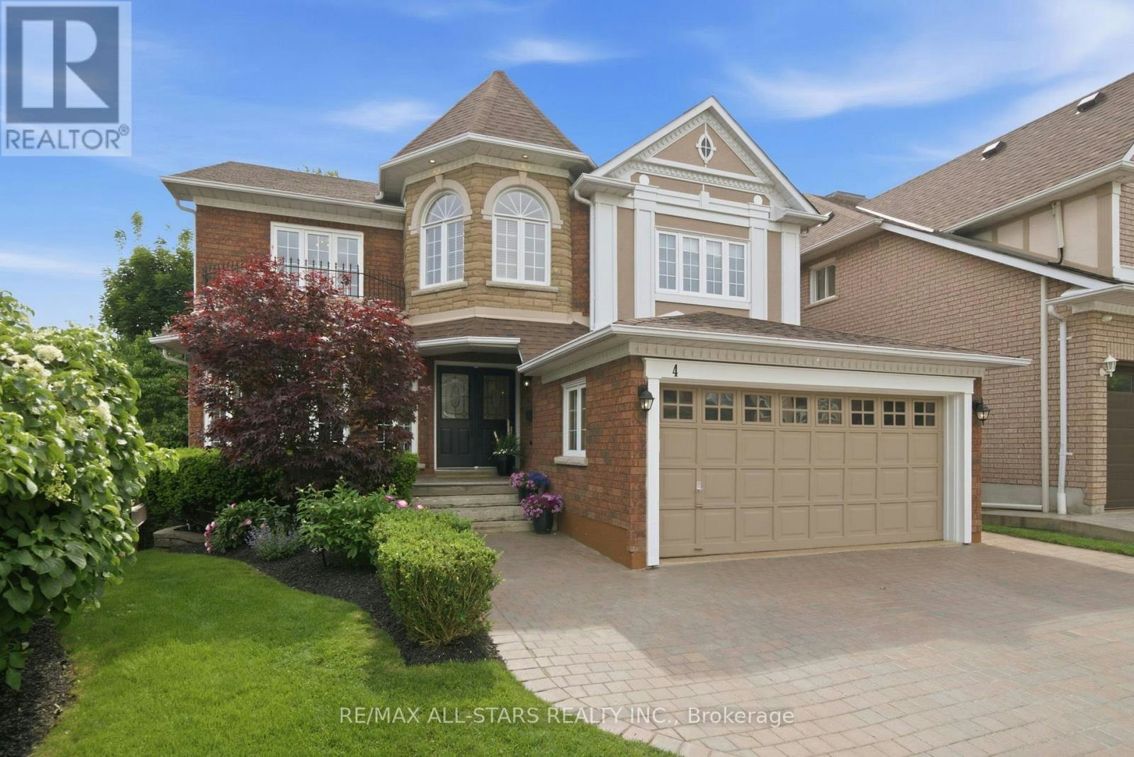 4 Dennis Drive, Ajax, ON, L1T 4A9