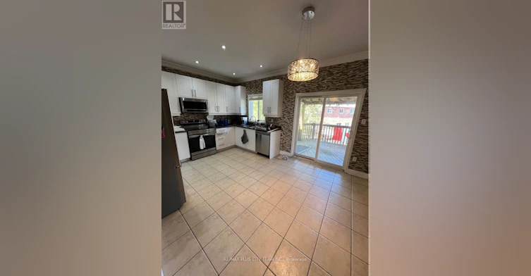 59 Trish Drive, Richmond Hill, ON, L4E 5C4 - 3