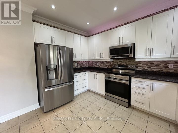 59 Trish Drive, Richmond Hill, ON, L4E 5C4 - 10