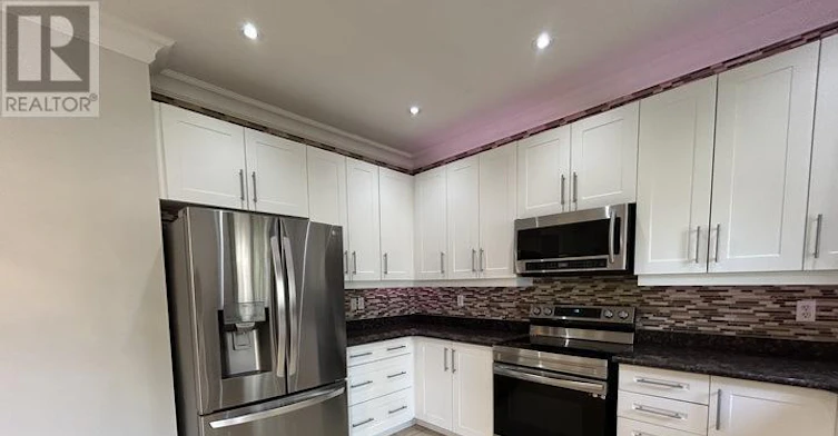 59 Trish Drive, Richmond Hill, ON, L4E 5C4 - 10