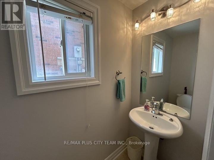 59 Trish Drive, Richmond Hill, ON, L4E 5C4 - 12