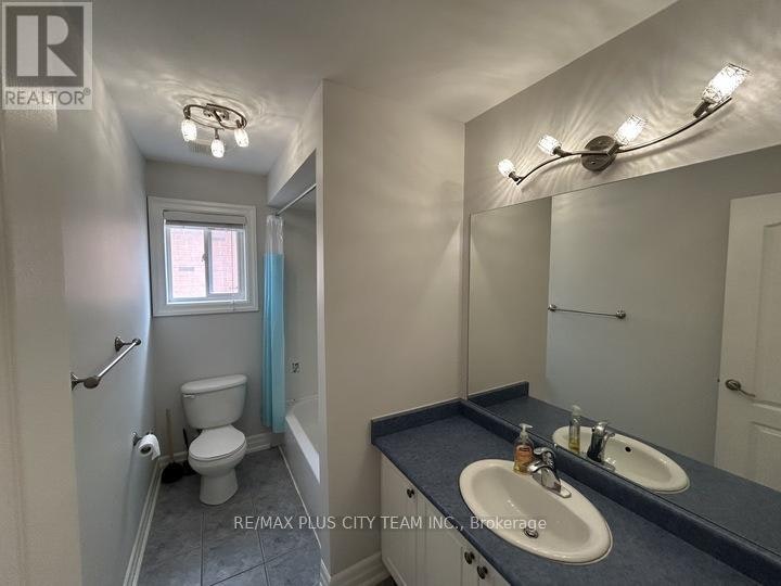 59 Trish Drive, Richmond Hill, ON, L4E 5C4 - 25