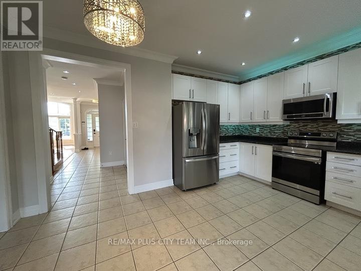 59 Trish Drive, Richmond Hill, ON, L4E 5C4 - 8