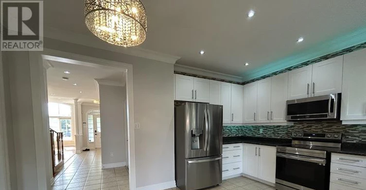 59 Trish Drive, Richmond Hill, ON, L4E 5C4 - 8