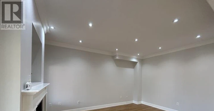 59 Trish Drive, Richmond Hill, ON, L4E 5C4 - 3