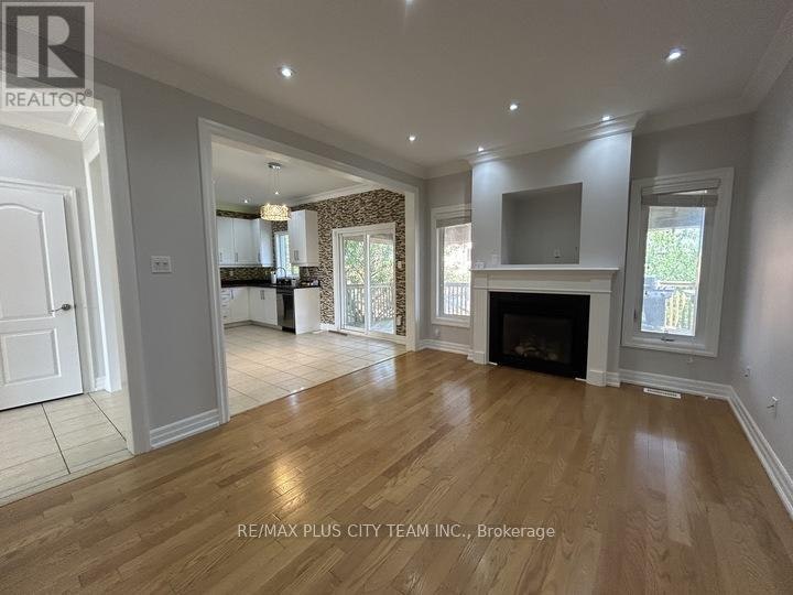59 Trish Drive, Richmond Hill, ON, L4E 5C4 - 4