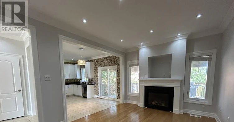 59 Trish Drive, Richmond Hill, ON, L4E 5C4 - 4