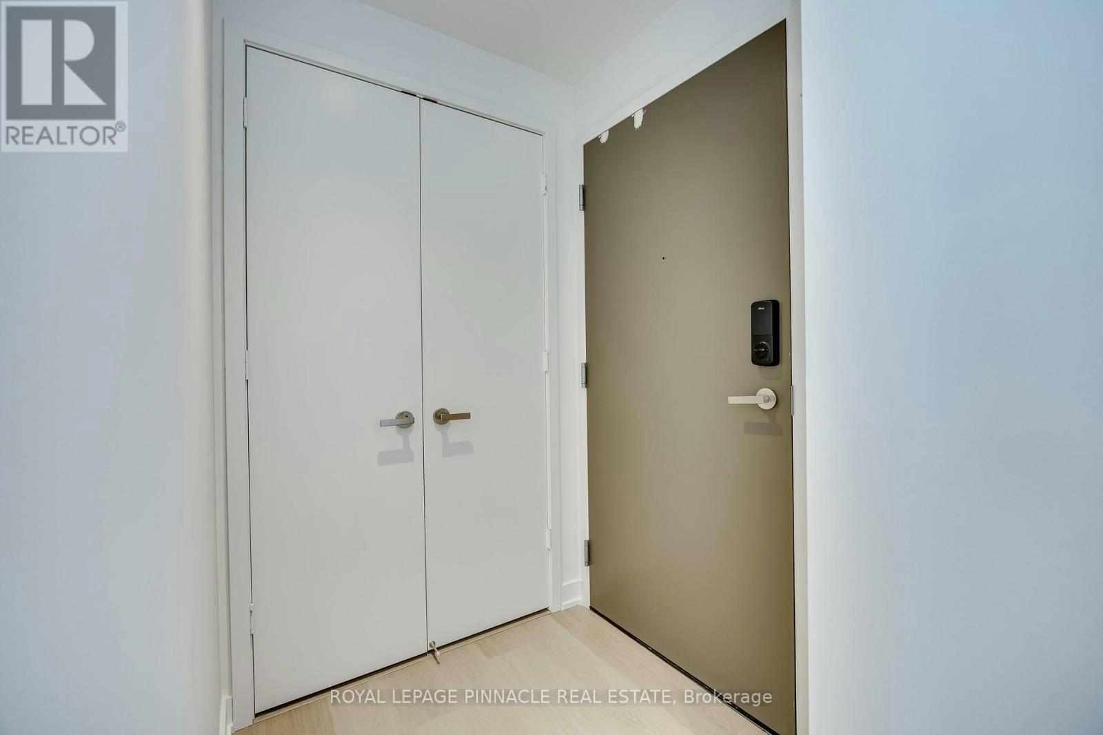 4511-448 Burnhamthorpe Road, Mississauga, ON, L5B 0R4 - 7