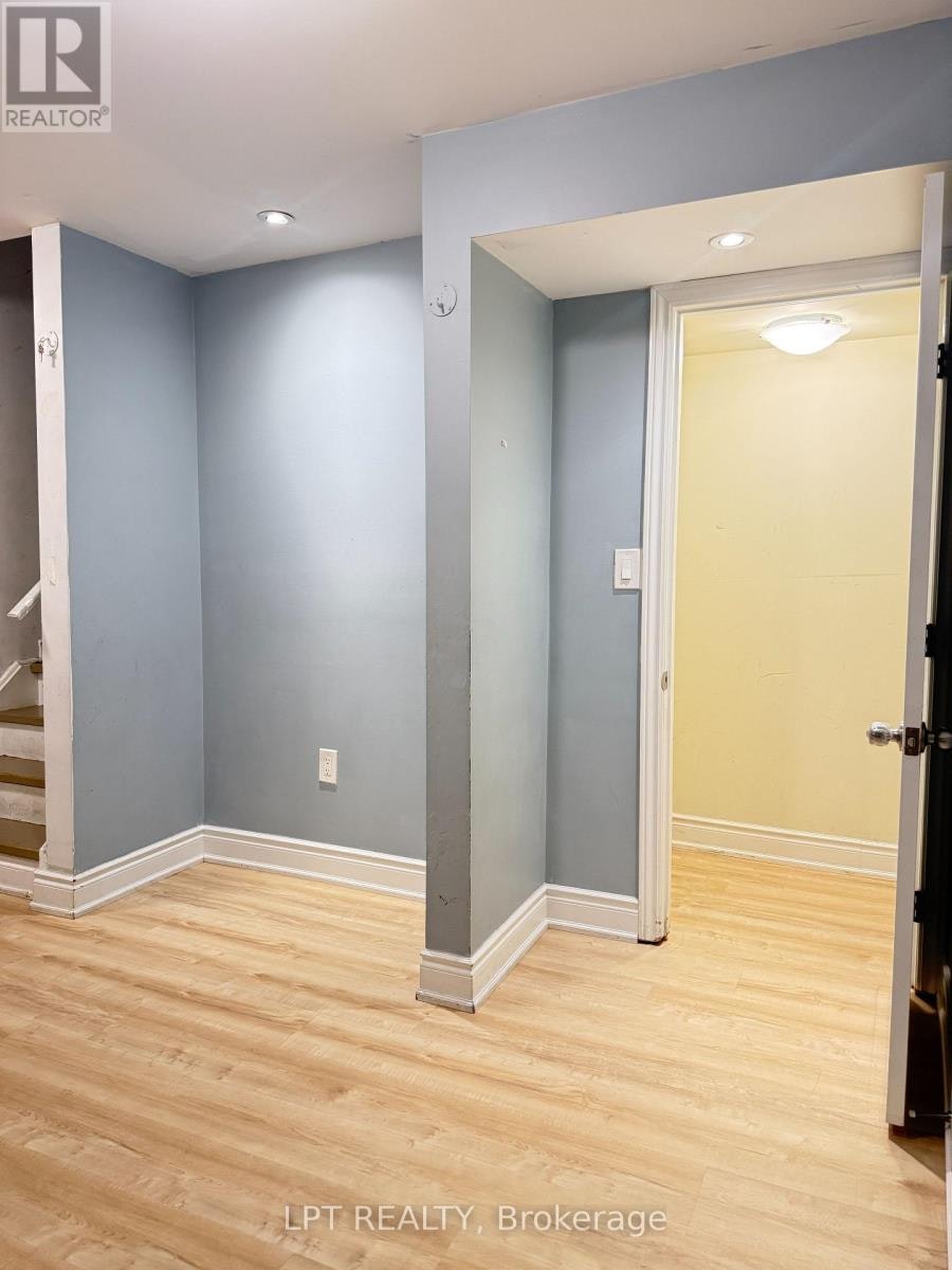 BASEMENT-3304 Sunlight Street, Mississauga, ON, L5M 0G8 - 14