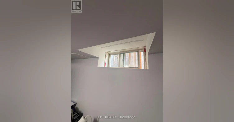 BASEMENT-3304 Sunlight Street, Mississauga, ON, L5M 0G8 - 9